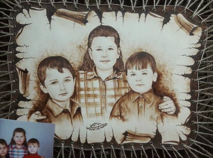 رسم لوحة جدارية ل 3اشخاص