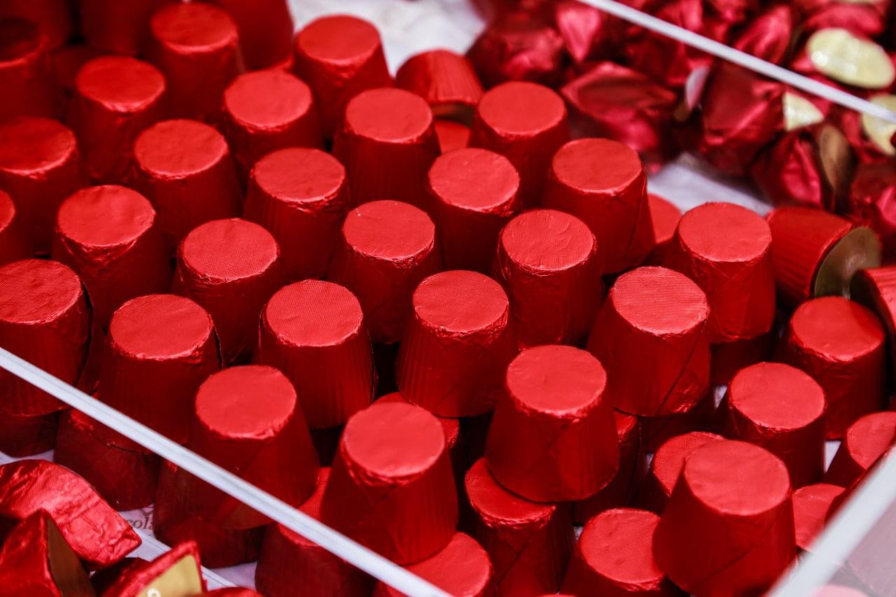 شوكولا مع غزلة