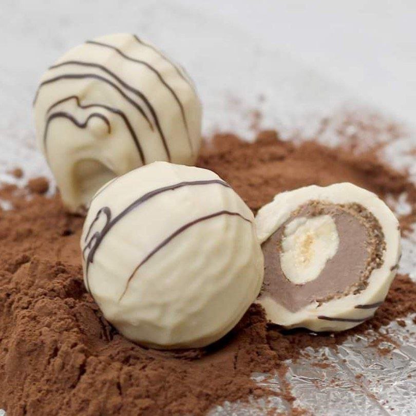 شوكولا بيضا بالبندق كيلو