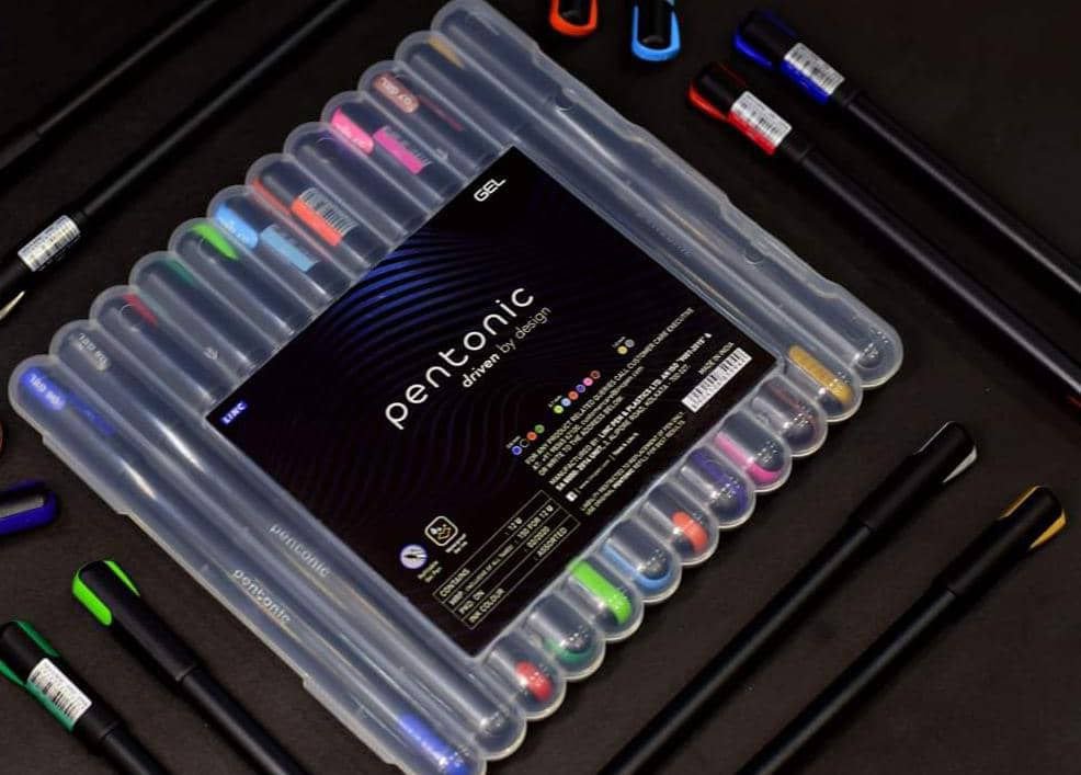 علبة اقلام 12 لون