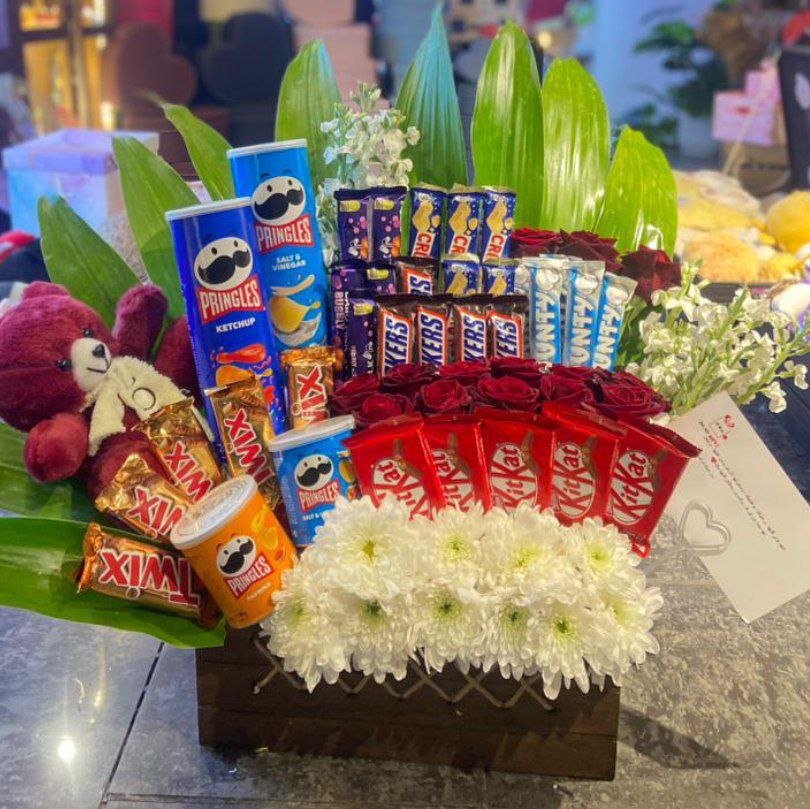 تنسيقة شوكولا كبيرة