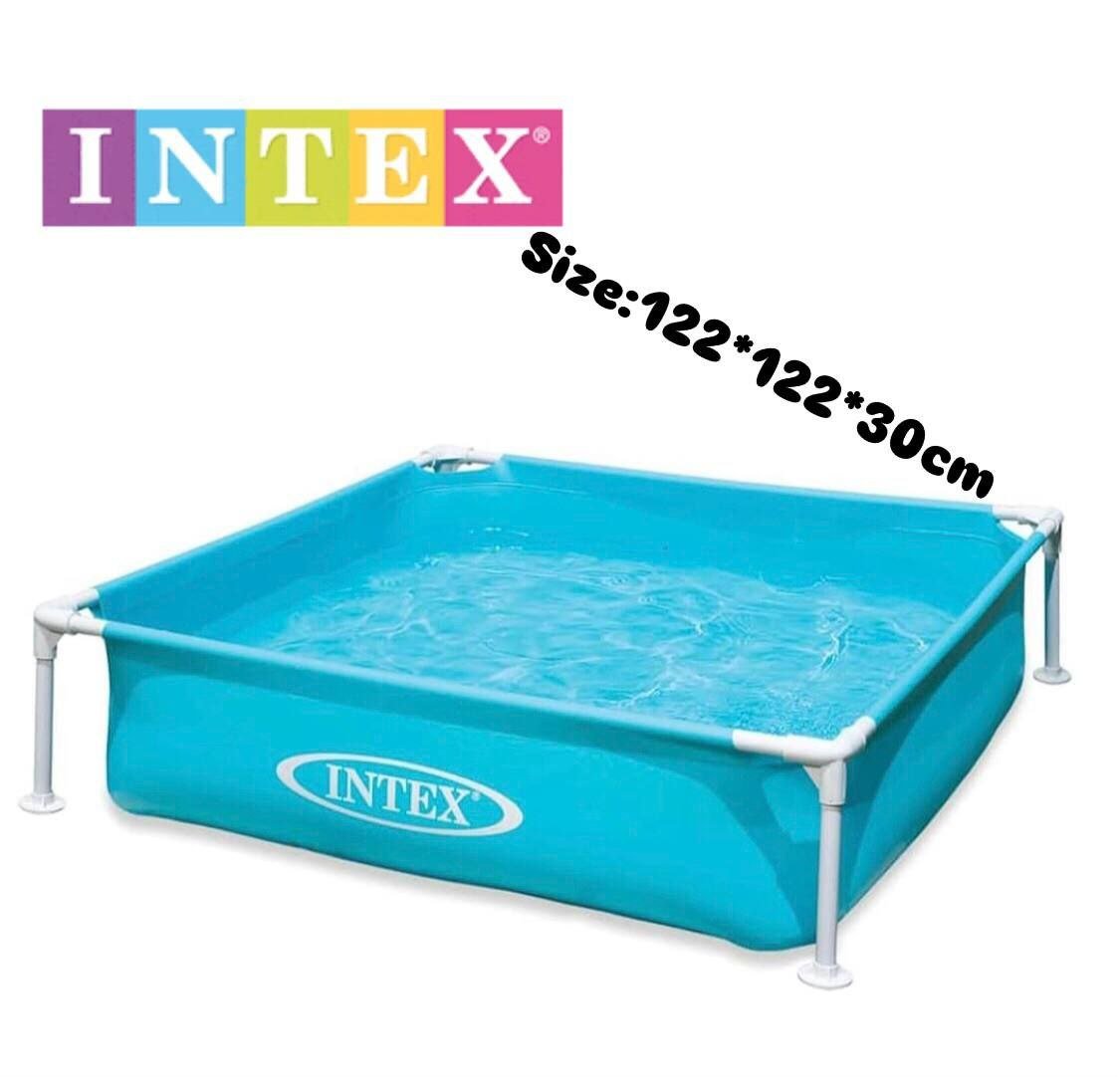 مسبح مع عوارض