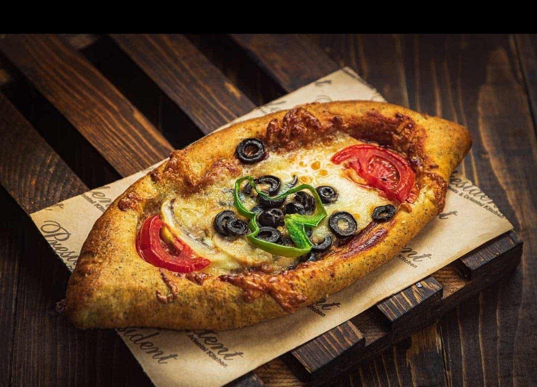 كروسان بيتزا مفتوح