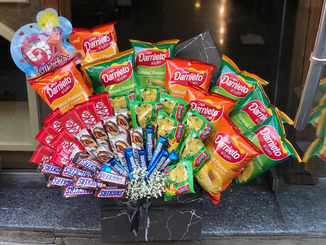 بوكس شوكولا و شيبسات كبير